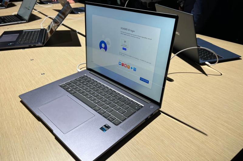 Laptop-uri HUAWEI 2023: Laptop-HUAWEI_002.jpg