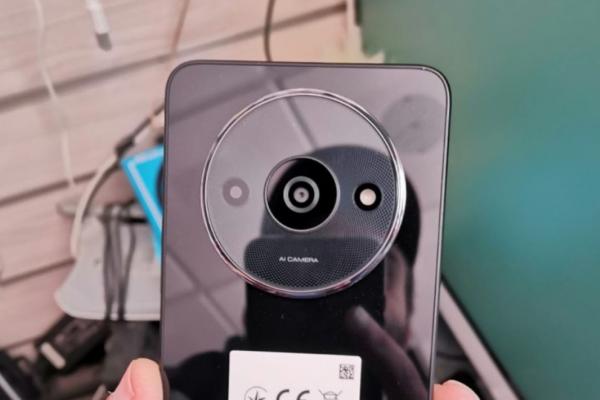 Cel mai ieftin telefon Xiaomi? Redmi A3 apare în primele imagini