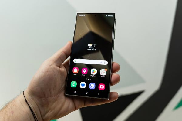 Samsung Galaxy S24 Ultra: Benchmark-urile dau bine în cifre, dar e asta toată povestea?