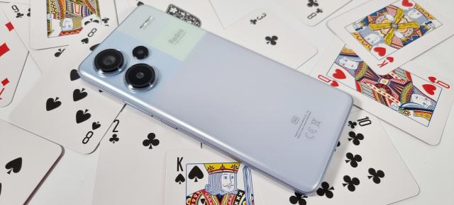 Redmi Note 13 Pro+ 5G: Benchmark-uri de smartphone midrange modern, potent la gaming, fără supraîncălzire