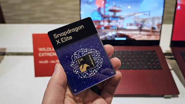 <b>Qualcomm și Microsoft avansează pe frontul ARM: Snapdragon X Elite și noua versiune Windows vin în iunie</b>Într-un anunț care stârnește interesul pasionaților de tehnologie, Qualcomm a dezvăluit că primele PC-uri echipate cu noul său chipset Snapdragon X Elite vor debuta în același timp cu următoarea versiune de Windows, prevăzută pentru mijlocul anului 2024. 