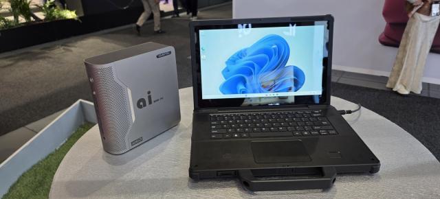 Oukitel RG14-P își încarcă bateria de la soare; Am văzut laptopul rugged de 3,7 kg la IFA 2026