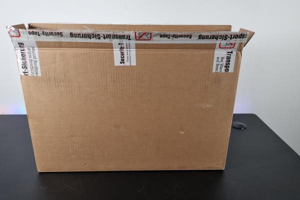 Lenovo ThinkPad T16 Gen 1 - unboxing