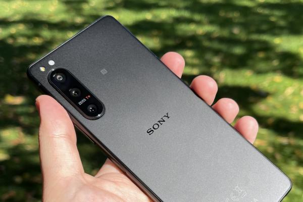 Sony Xperia 5 IV: Camera care o să te facă să spui "Păcat... mare păcat!"