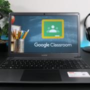 Allview Allbook i Review - Laptop multimedia, versatil, bun pentru școala online și munca de acasă