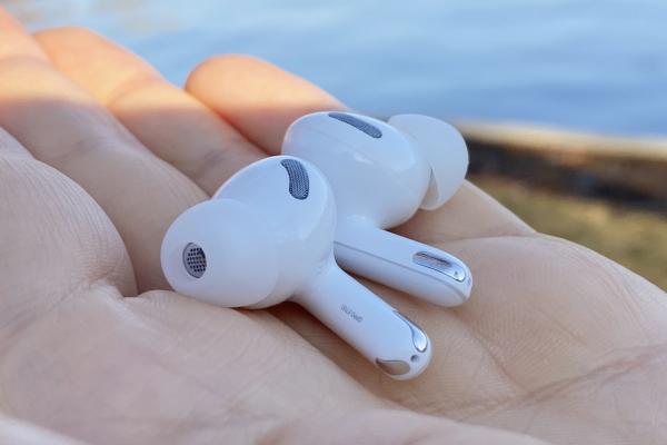 Oppo Enco X Review: experiența daneză Dynaudio se îmbină cu măiestria Oppo într-un produs HiFi