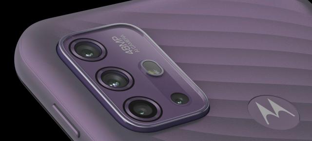 Motorola Moto G10 devine oficial: telefon entry level cu cameră quad, spate cu "dune" mov