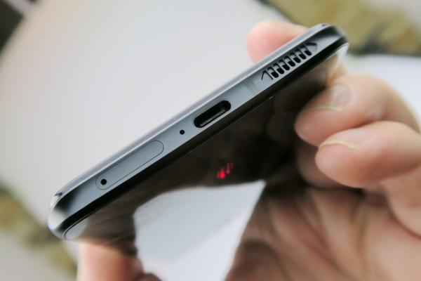 Nubia Red Magic 6s Pro: Baterie mai generoasă cu binging-ul de filme, decât cu gaming-ul