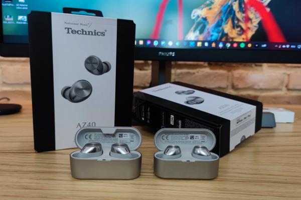 Am avut ocazia să încerc noile căști Technics TWS AZ40 și AZ60 NC și am scris despre experiența avută aici