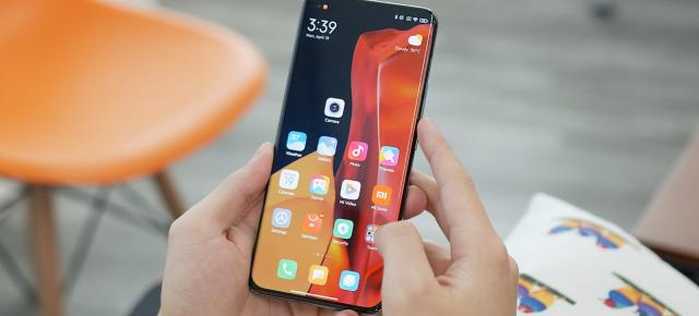 Lansarea lui Xiaomi 12 este confirmată din nou; Telefonul este deja testat la nivel intern și va sosi cu interfața MIUI 13