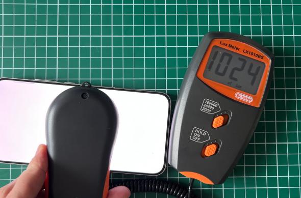 OPPO Reno14 - Test luminozitate: Luminozitate (1).jpg