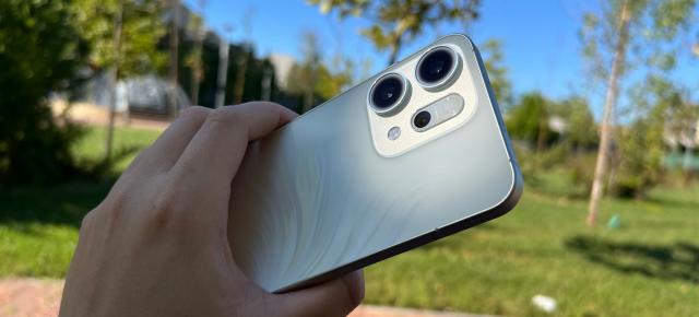 OPPO Reno14 5G: Cameră mai degrabă de model Pro, cu un zoom fascinant și selfie-uri țiplă, testată în două țări 