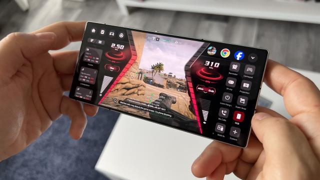 <b>RedMagic 11 Pro deja la orizont, apare cu Snapdragon 8 Elite Gen2 în benchmark-uri</b>Cei de la RedMagic au adus numeroase smartphone-uri de gaming pe piață în acest an și mai sunt câteva luni bune în care compania să își facă de cap și fix așa va proceda. La orizont apare modelul RedMagic 11 Pro, iar de departe marele upgrade 