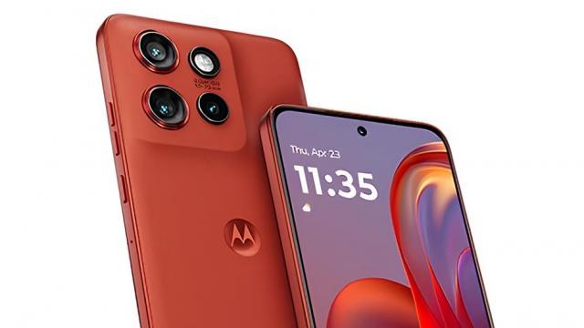 <b>3 telefoane Motorola scapă pe web: Edge 60 Neo, Moto G06 şi Moto G06 Power</b>Se pare că şi Lenovo are planuri mari pentru IFA 2025 şi ele includ şi tablete, şi laptopuri şi telefoane Moto. Acestea din urma tocmai au scăpat pe web şi vorbim despre Motorola Edge 60 Neo, despre Moto G06 şi Moto G06 Power. Avem imagini mai jos.