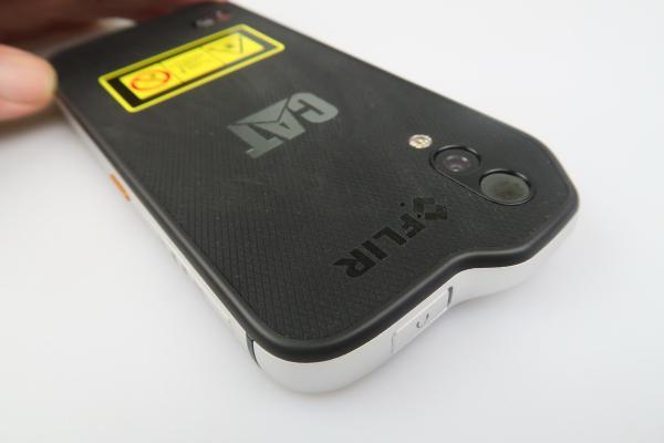 CAT S61: Cameră cu surprize noaptea, comportament midrange în general