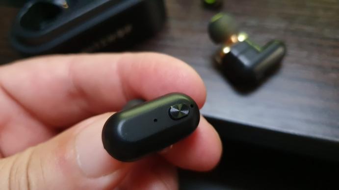 Galerie foto căști wireless Blitzwolf BW-FYE7: Blitzwolf-BW-FYE7_16.jpg