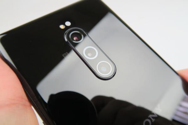 Sony Xperia 1: Cameră triplă în premieră pentru Sony nu e neapărat reţeta succesului