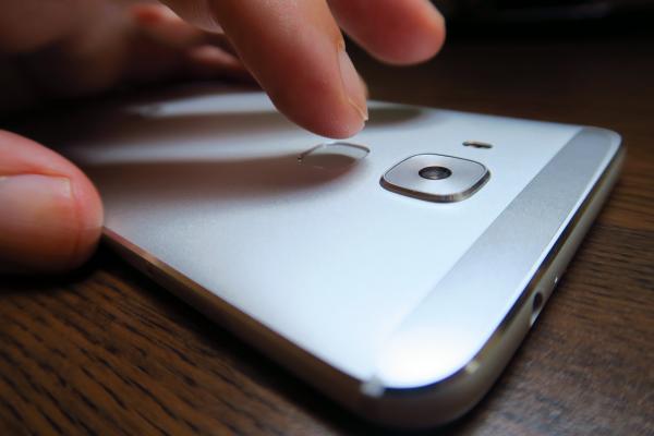 Huawei Nova Plus: Design hibrid între Mate S şi Huawei G8