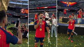 Un fotbalist al Spaniei, surprins cu HONOR Robot Phone la marea finală