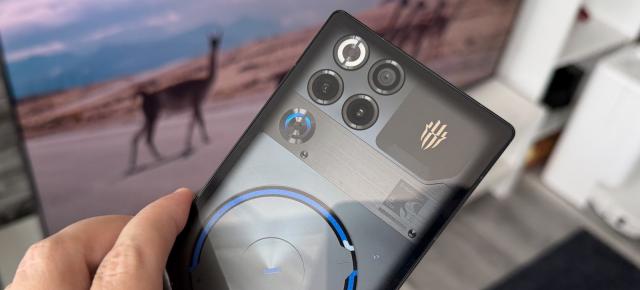 REDMAGIC 11S Pro: Camera e acolo doar pentru a bifa specs