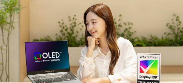 Samsung prezintă primul panou tandem OLED certificat DisplayHDR True Black 1400; Ajunge pe laptopuri ASUS, Dell și MSI