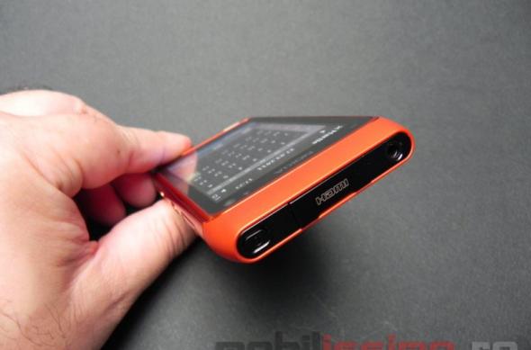 Nokia N8 proaspat scos din cutie, acum pe masa de teste Mobilissimo (Video): nokia_n8_01.jpg