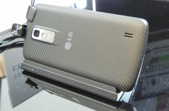 MWC 2012: LG Optimus 4G LTE preview - telefon cu ultra viteza și pentru europeni (Video): dscn0414jpg.jpg