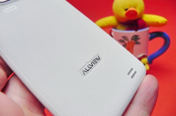 Review Allview P4 Duo: ce e mai bun din P5 și P4 Alldro combinat (Video): 26_allview_p4_duo_review_mobilissimo_rojpg.jpg