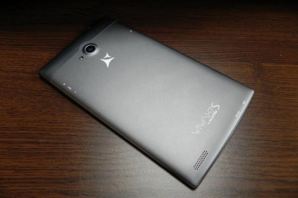 Allview Viva H7S Review + Concurs: cea mai arătoasă tabletă-telefon de la Allview, cu mulți decibeli sub capota metalică (Video)