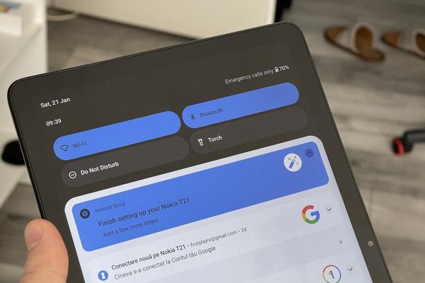 Nokia T21: Baterie de binging, păcat că se încarcă greu