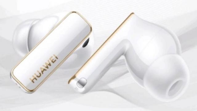 <b>Huawei FreeBuds Pro 2+ apar în prima imagine: căştile au senzor de puls</b>Dacă întrebi pe cam oricine care sunt cele mai bune căşti lansate de Huawei, invariabil răspunsul va fi FreeBuds Pro 2. Ei bine azi aflăm că vor primi un succesor, care ar putea sosi chiar pe 23 martie, odată cu Huawei P60 Pro