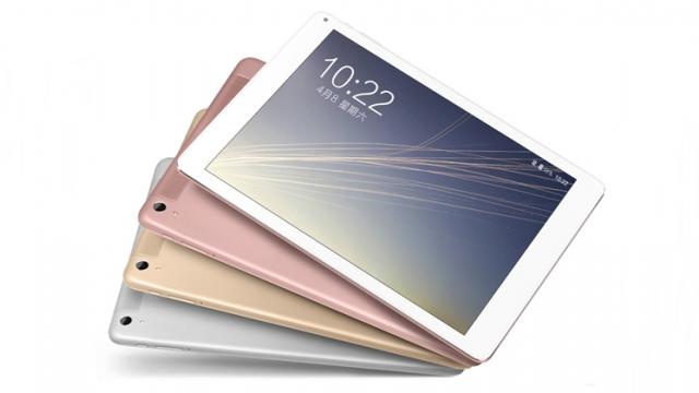 <b>VOYO Q101 4G este o tabletă potrivită pentru consum multimedia; vine echipată cu display FHD de 10.1 inch și costă 99.99 dolari pe GeekBuying!</b>Cei care au un buget de 100 dolari și care își doresc o tabletă cu diagonală generoasă potrivită pentru consum de materiale video, au posibilitatea de a achiziționa modelul VOYO Q101 4G. Acesta este disponibil la suma de doar 99.99 dolari pe GeekBuying