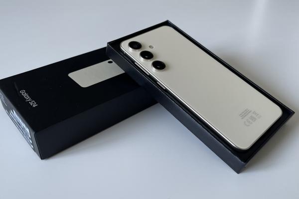 Unboxing - Samsung Galaxy S24 5G