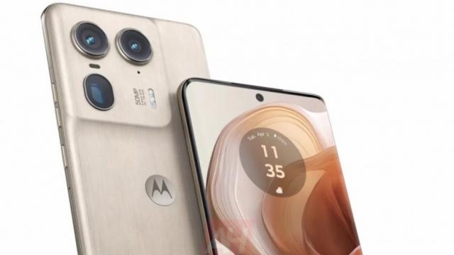 <b>Motorola Edge 50 Ultra apare în GeekBench şi ar urma să debuteze pe 16 aprilie</b>Motorola nu se mulţumeşte doar cu un Moto Edge 50 Pro, ci ne pregăteşte acum şi un Edge 50 Ultra şi un Edge 50 Fusion. Ambele au avut scăpări numeroase, iar acum se vor materializa pe 16 aprilie 2024. Azi îl vedem pe Motorola