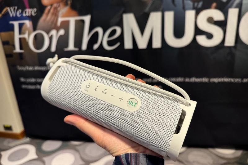 Sony Ult Field 1 - Fotografii: Sony-Ult-Field-1_001.jpg