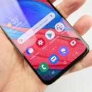 Samsung Galaxy A40 Review în Română