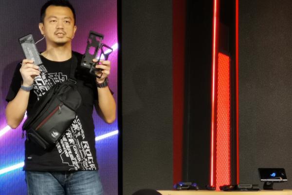 Am vorbit cu Brian Tang de la ASUS despre provocările lui ASUS ROG Phone 2 și am filmat modelul în mai multe ipostaze ale proiectului (video)