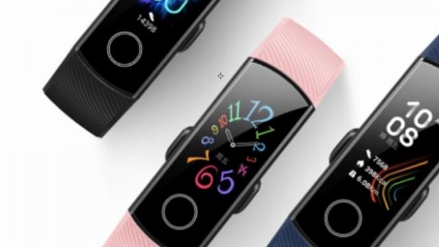 <b>Honor Band 5 este o nouă brăţară de fitness, cu preţ de 28 de dolari şi senzor pentru oxigenarea sângelui</b>Huawei a avut astăzi o zi mai ocupată decât aţi crede. Nu a anunţat doar telefoanele Honor 9X şi Honor 9X Pro, ci şi un laptop Honor nou plus o brăţară de fitness. Se numeşte Honor Band 5 şi este răspunsul logic la Xiaomi Mi Band 4