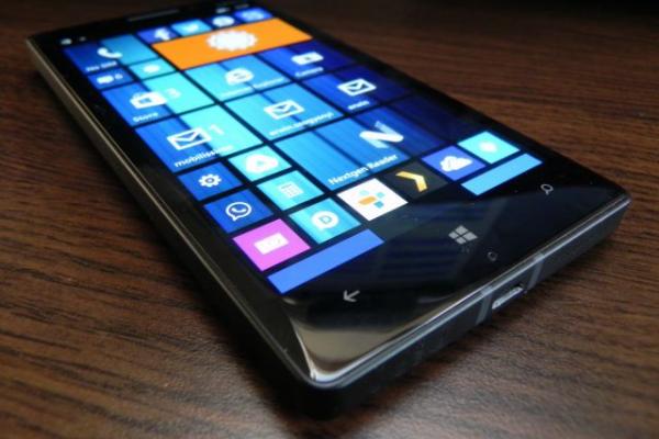 Află la ce preț se mai vinde în România cel mai performant telefon Windows Phone!