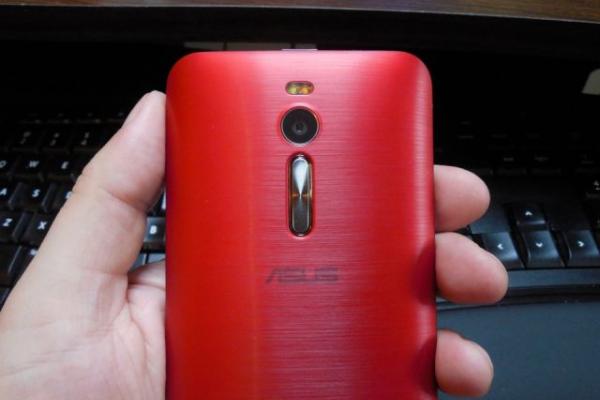 ASUS ZenFone 2 Review: înlocuitorul ideal de flagship, cu potenţial de gaming pe mulţi ani de acum încolo (Video)