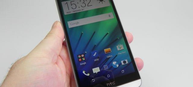 HTC Desire 820 review: maşina de selfie şi gaming cu design glossy, camera cu mici "arsuri" (Video)