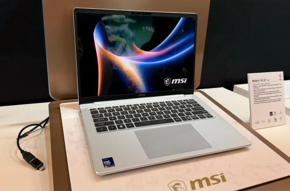 MSI Modern 14s - Fotografii CES 2026: MSI-Modern-14s_ (2).jpg