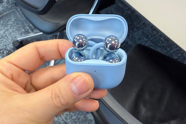 Huawei FreeClip 2 primele impresii: o revoluţie din toate punctele de vedere