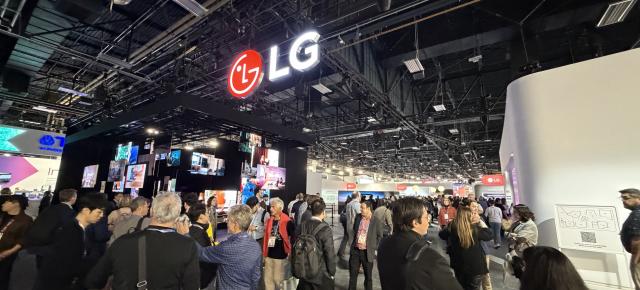 CES 2026: Turul standului LG - televizoare de 9 mm talie, roboţi gospodină, TV transparent Signature