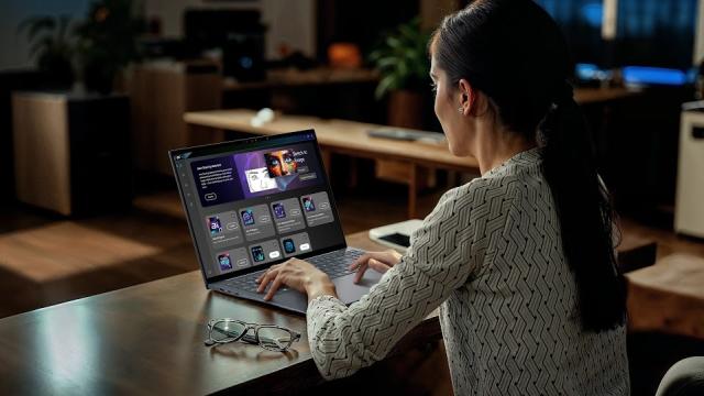 <b>CES 2026: Laptopuri Swift AI de la Acer vin cu touchpad haptic uriaș; Copilot+ și performanță pentru creatori</b>Acer a anunțat oficial la CES 2026 o întreagă generație de laptopuri premium sub umbrela Swift AI, toate compatibile cu Copilot+ PC și echipate cu procesoare Intel Core Ultra Series 3. Pe lângă laptopurile de gaming puternice aduse de Acer la CES 2026