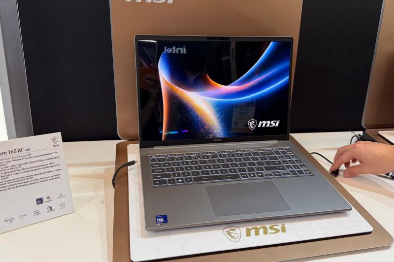 MSI Modern 16s - Fotografii CES 2026: MSI-Modern-16s_ (12).jpg