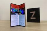 Samsung-Galaxy-Z-Fold-2-Unboxing_139.jpg