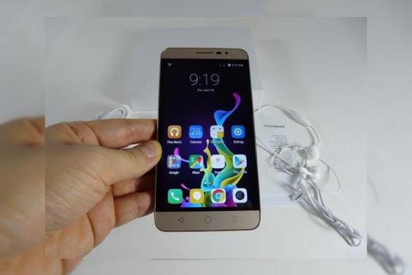 Coolpad Modena unboxing + concurs: primul contact cu un device Coolpad, cu o interfaţă interesantă (Video)