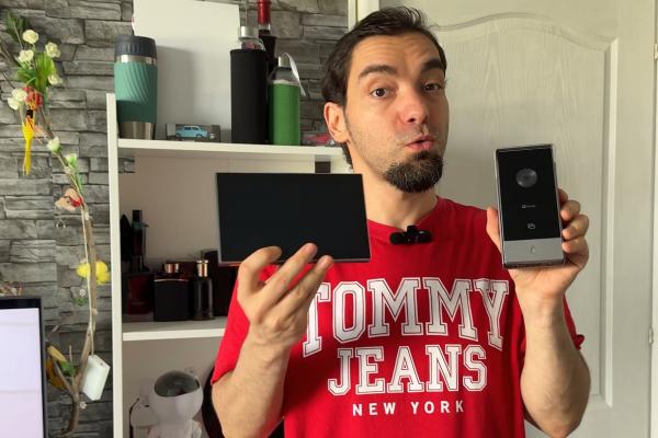 EZVIZ HP5 Review: Interfonul video care face de toate, e și sonerie, cameră de supraveghere, îți modifică și vocea pentru intimitate, în plus deschide și poarta