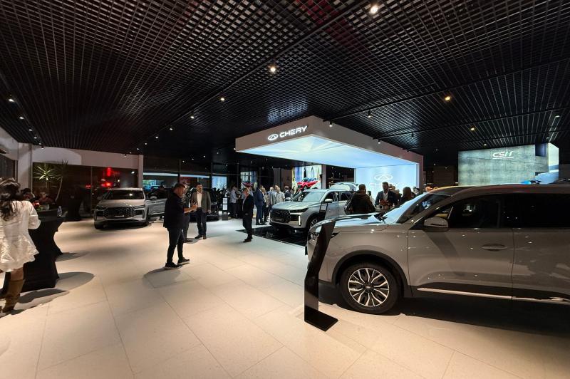 Showroom Chery: Showroom-Chery (2).jpg